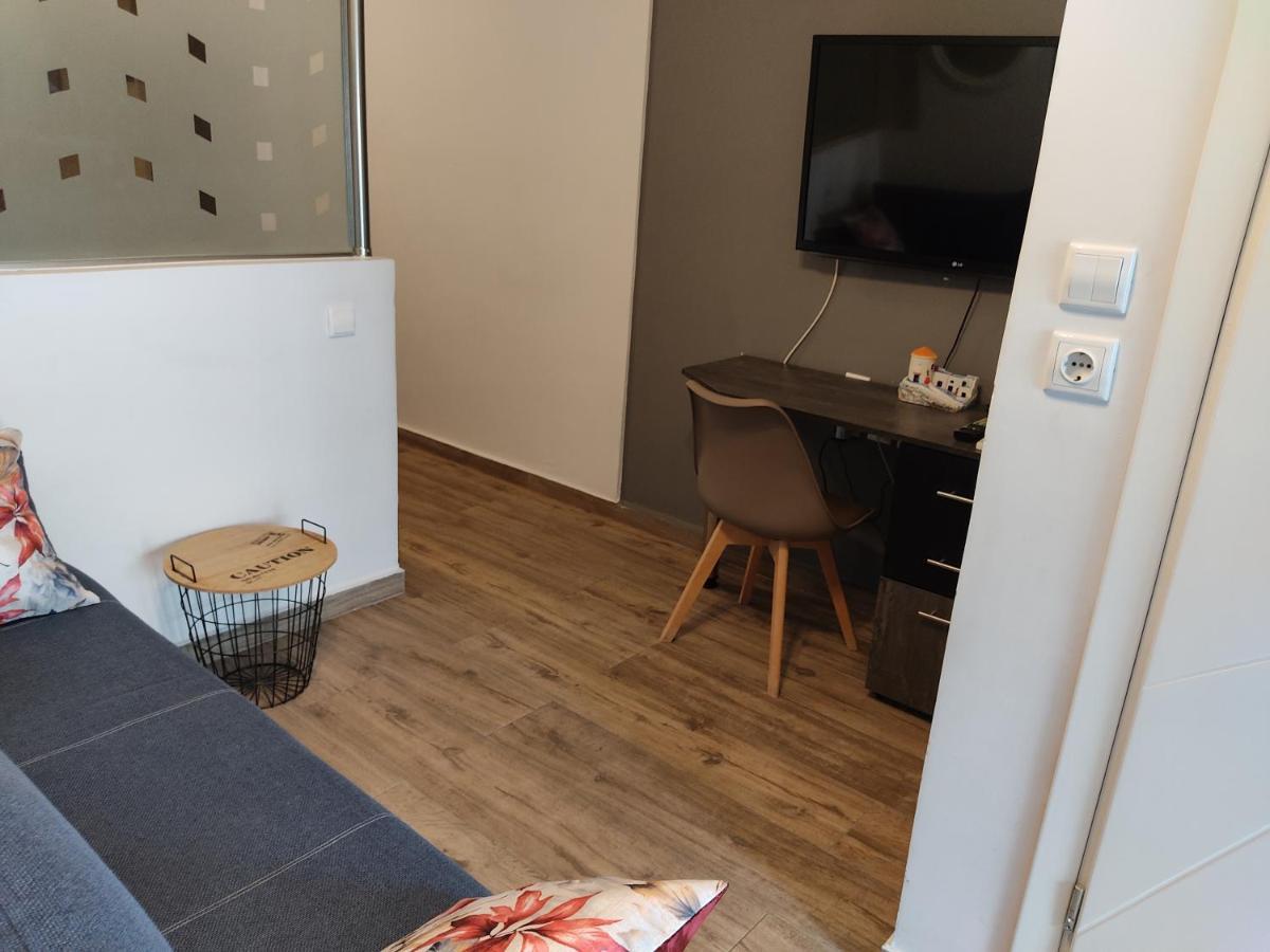 Kova2 Lägenhet Alexandroupolis Exteriör bild